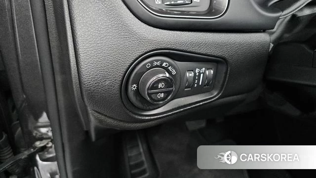 Jeep Renegade id 5023755 из Кореи 10
