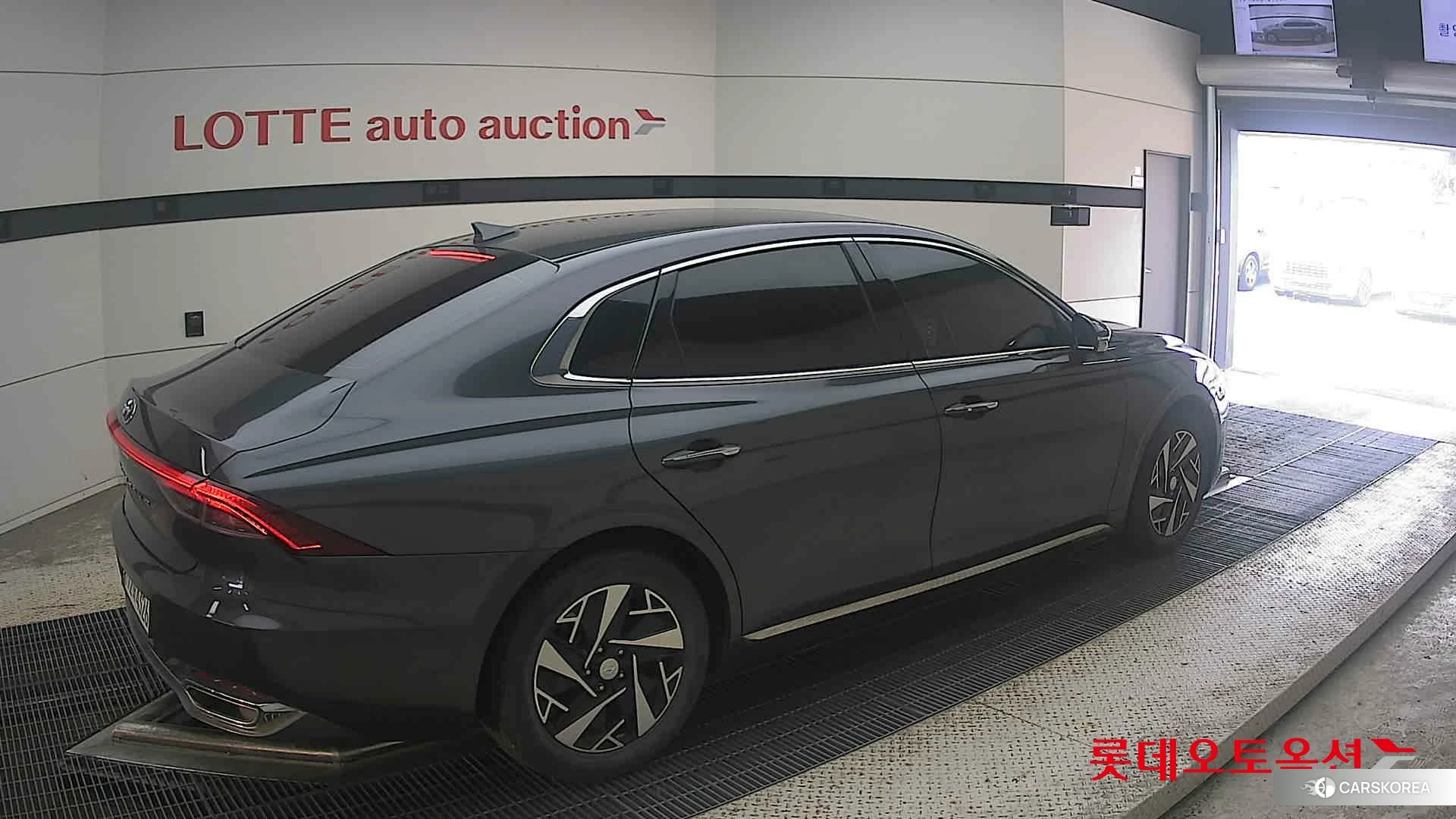 Hyundai Grandeur Hybrid id 4990061 из Кореи 10