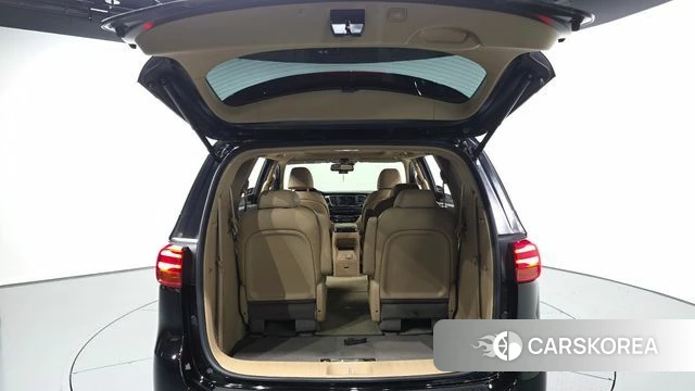 Kia The New Carnival id 4967446 из Кореи 10