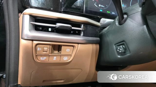 Hyundai Grandeur Hybrid (GN7) id 4980436 из Кореи 10