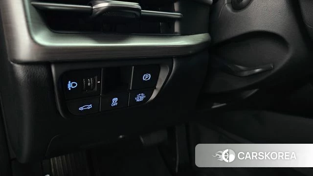 Hyundai Grandeur Hybrid (GN7) id 5021607 из Кореи 10