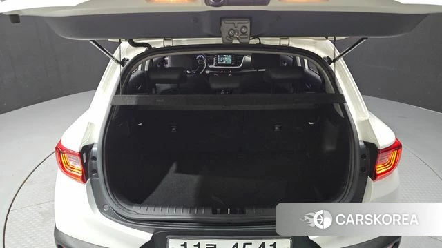 Kia Stonic id 5048308 из Кореи 10