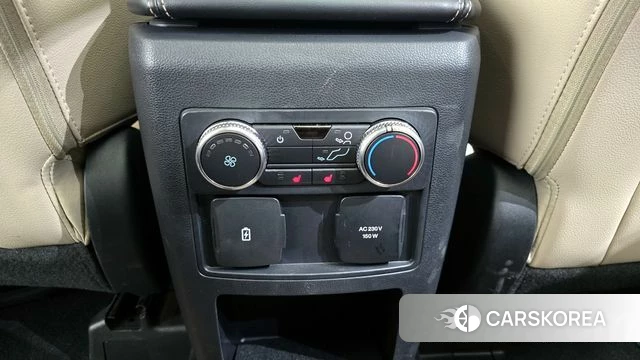 Ford Explorer 6th Generation id 3839953 из Кореи 10