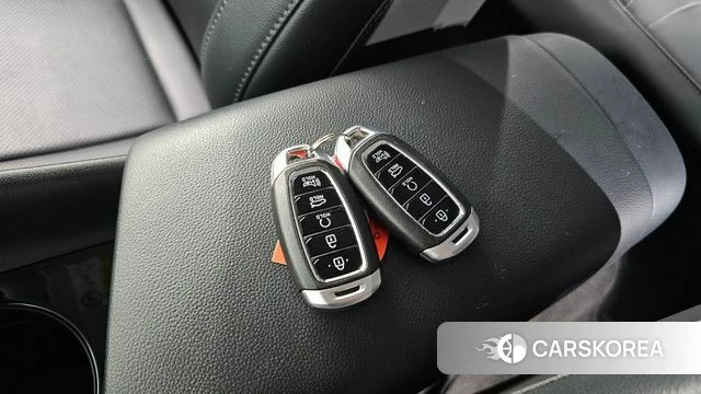 Hyundai Avante Hybrid (CN7) id 4986646 из Кореи 10