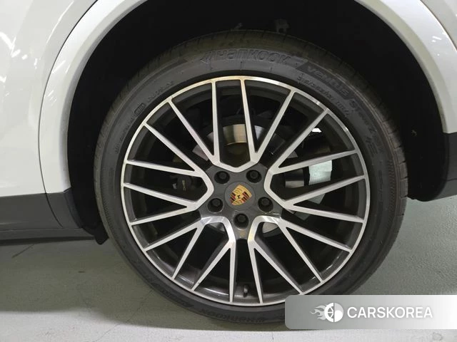 Porsche Cayenne (PO536) id 4914505 из Кореи 10