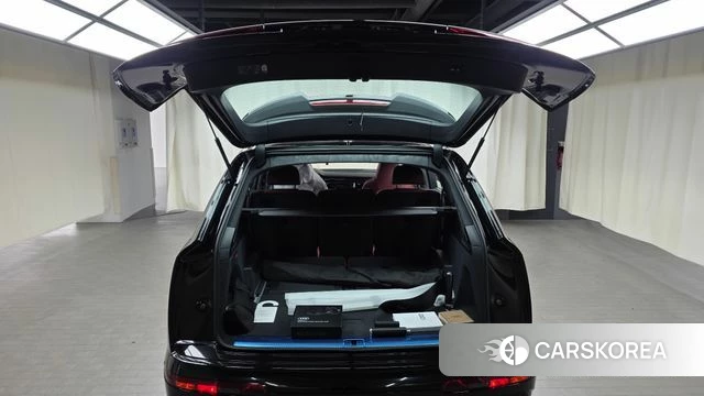 Audi SQ7 (4M) id 4862649 из Кореи 10