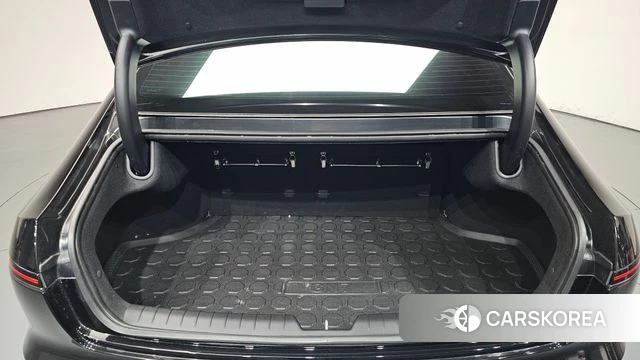 Hyundai Grandeur Hybrid (GN7) id 5002409 из Кореи 10