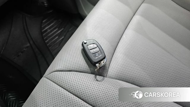 Hyundai The New Grand Starex id 5018376 из Кореи 10