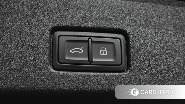 Audi Q4 e-Tron (F4) id 4990473 из Кореи 10