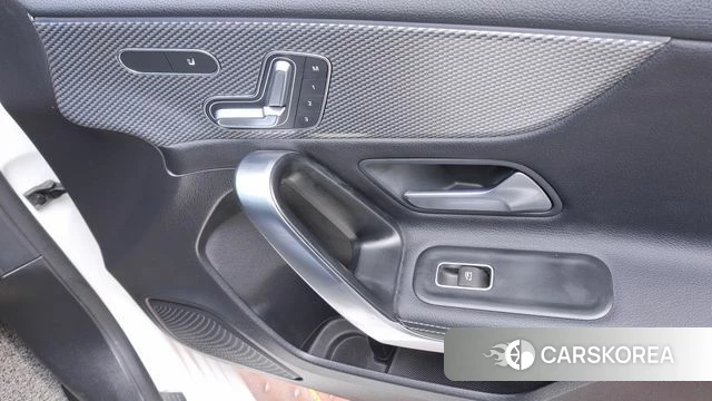 Mercedes-Benz A-Class W177 id 3793814 из Кореи 10