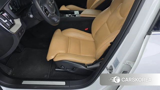Volvo XC60 second Generation id 4998300 из Кореи 10