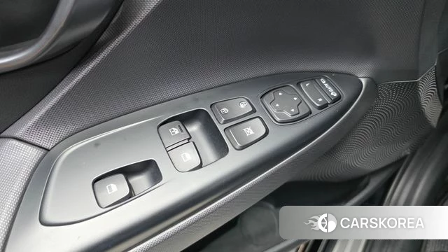Hyundai Veloster (JS) id 5018226 из Кореи 10
