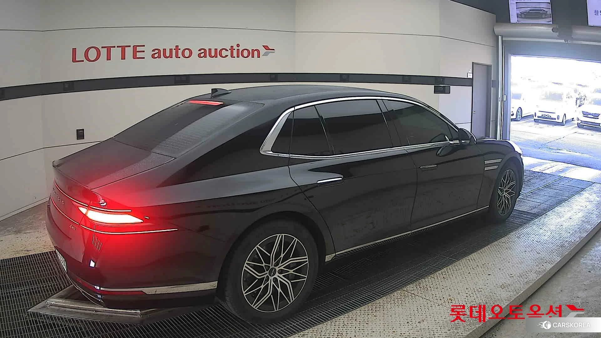 Hyundai G90 id 5001049 из Кореи 10