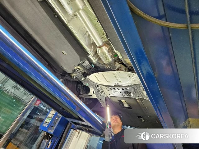 Hyundai Grandeur Hybrid (GN7) id 5001777 из Кореи 10