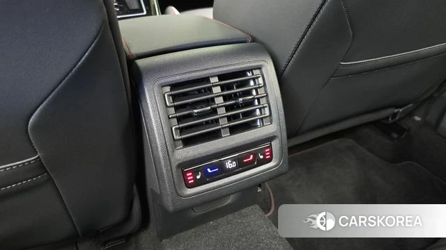 Volkswagen Golf 8th Generation id 4904061 из Кореи 10