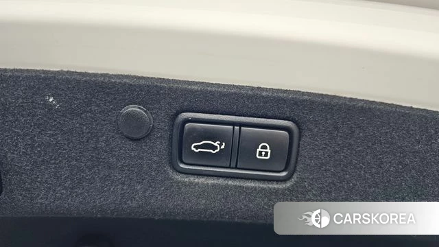 Hyundai The New Grandeur IG Hybrid id 4959133 из Кореи 10