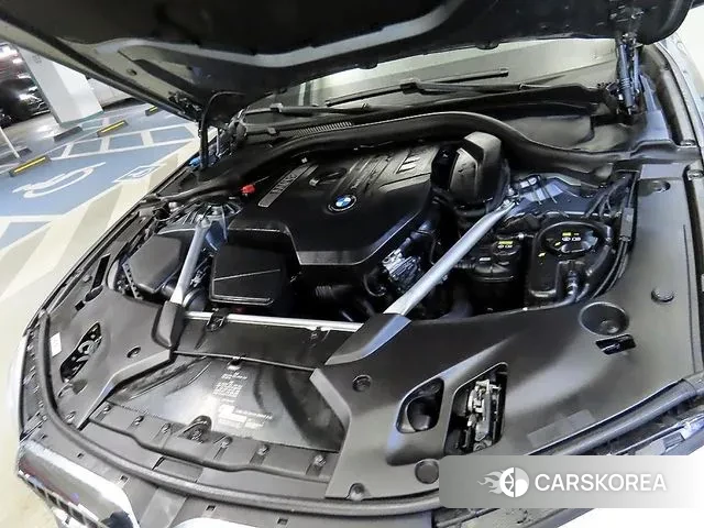 BMW 5 Series (G30) id 3499826 из Кореи 10