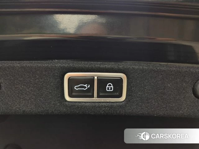 Hyundai Grandeur (GN7) id 4705523 из Кореи 10