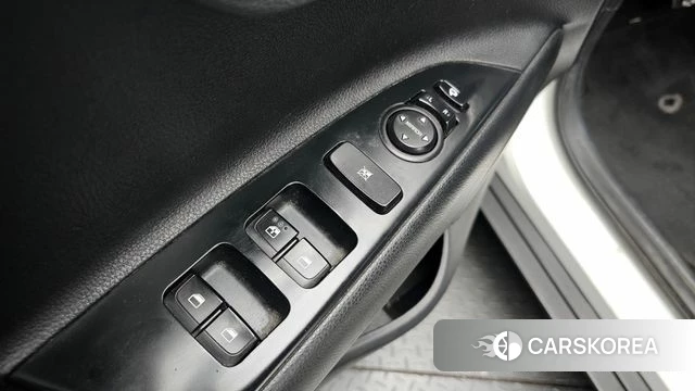 Kia Stonic id 4993459 из Кореи 10