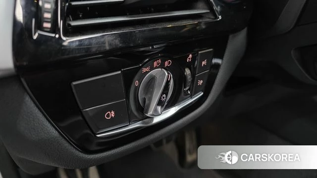 BMW 5 Series (G30) id 5027099 из Кореи 10