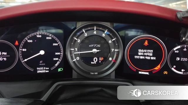 Porsche 911(992) id 5039975 из Кореи 10