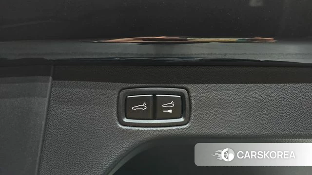 Porsche Makan EV id 5045519 из Кореи 10