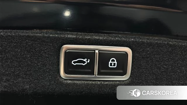 Hyundai Grandeur Hybrid (GN7) id 5001854 из Кореи 10