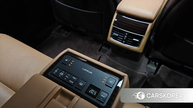 Lexus New ES300h id 4937860 из Кореи 10