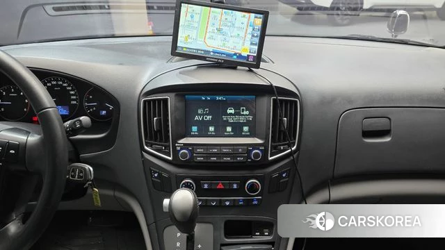 Hyundai The New Grand Starex id 4557085 из Кореи 10