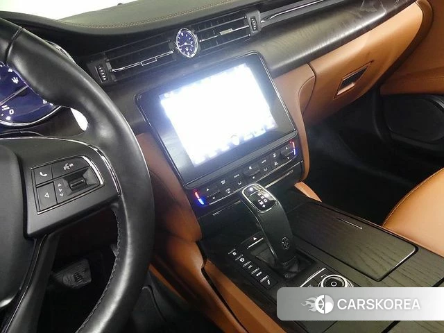 Maserati Quattroporte id 5013536 из Кореи 10
