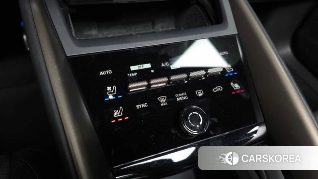 Porsche Makan EV id 3858305 из Кореи 10