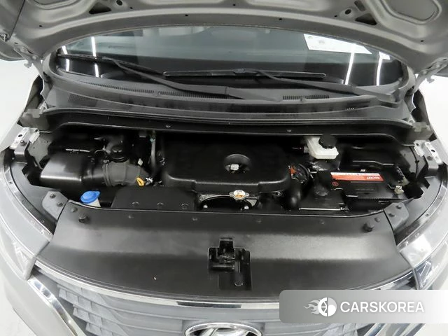Hyundai The New Grand Starex id 5041877 из Кореи 10