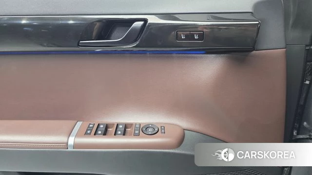 Hyundai Grandeur (GN7) id 4996382 из Кореи 10