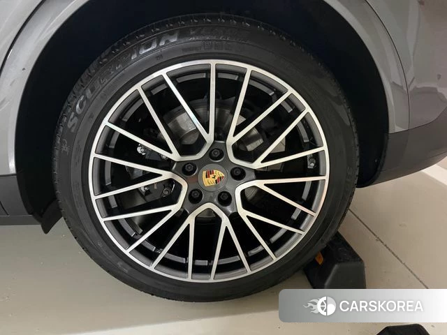 Porsche Cayenne (PO536) id 4959720 из Кореи 10