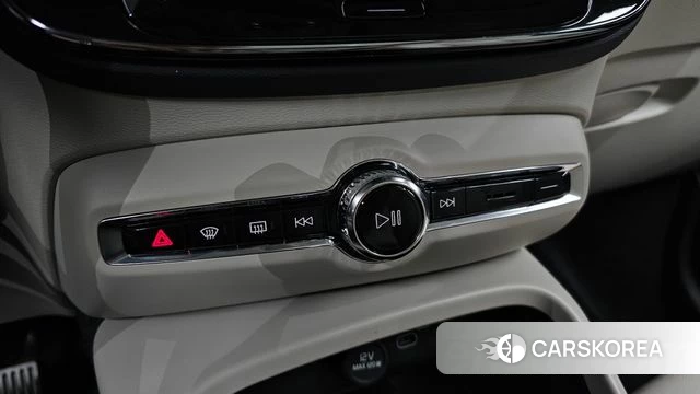 Volvo XC40 id 5032882 из Кореи 10
