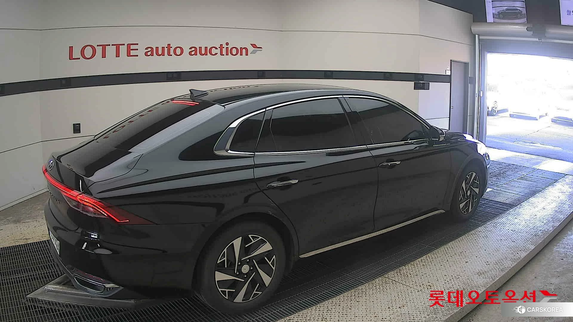 Hyundai Grandeur Hybrid id 4990084 из Кореи 10