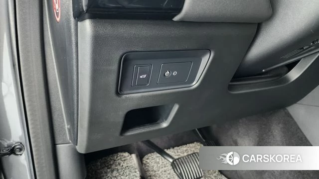 Land Rover Discovery 5 id 4937456 из Кореи 10