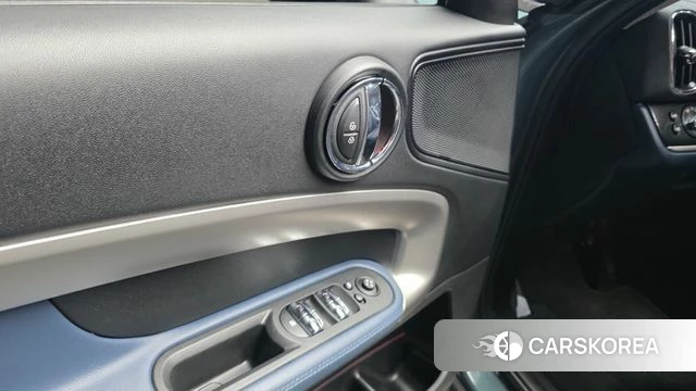 Mini Cooper S Countryman id 4935777 из Кореи 10