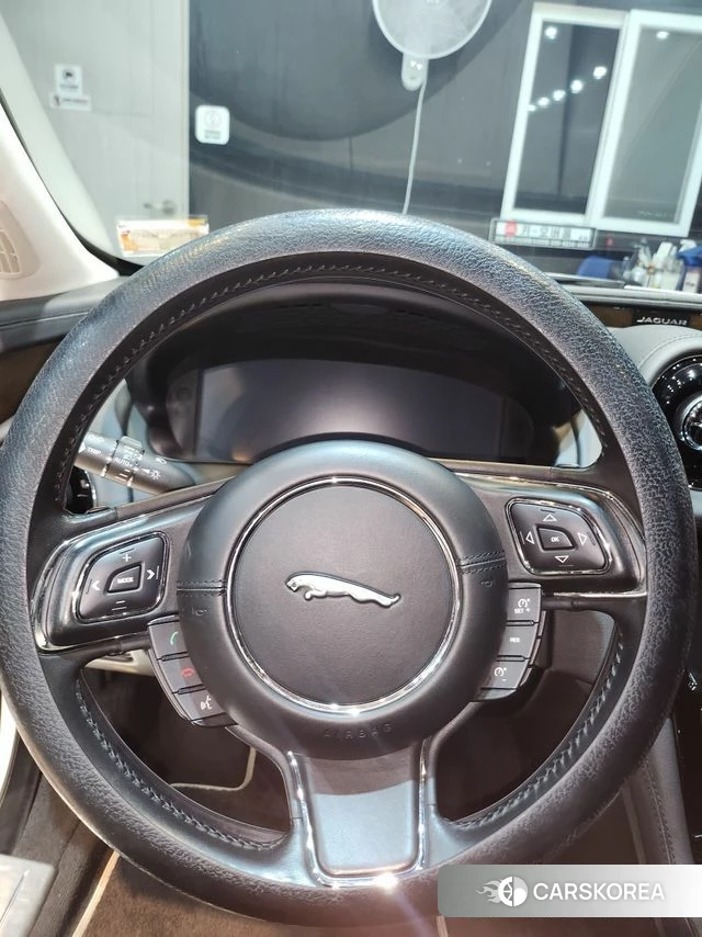 Jaguar All New XJ id 4998414 из Кореи 10