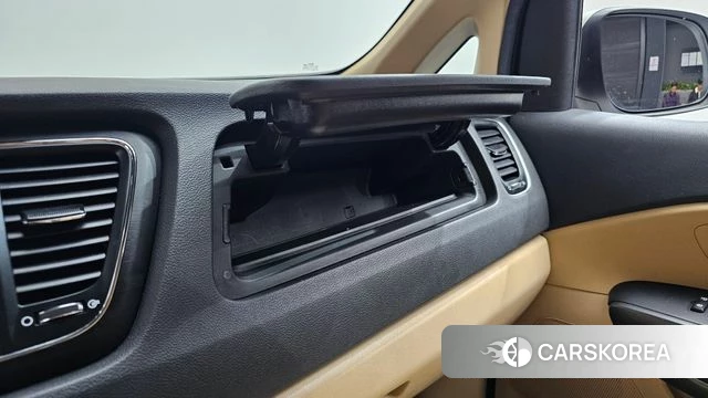 Kia The New Carnival id 5023482 из Кореи 10