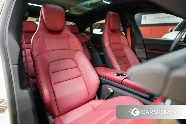 Porsche Taycan id 4941781 из Кореи 10