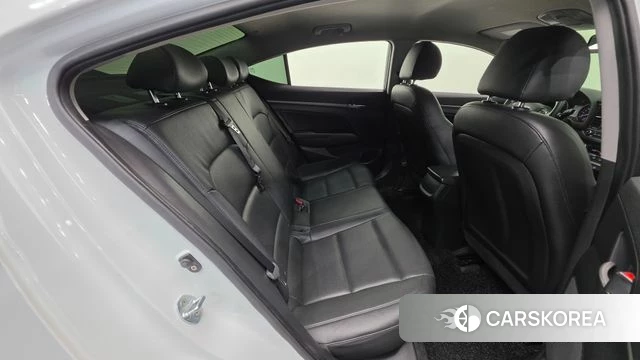 Hyundai Avante AD id 4960417 из Кореи 10