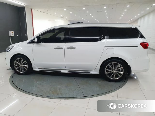 Kia The New Carnival id 5023954 из Кореи 10