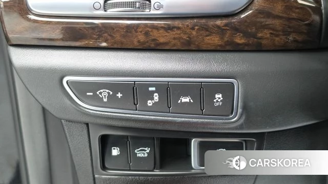 Genesis G90 id 5013160 из Кореи 10