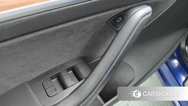 Tesla Model 3 id 5012723 из Кореи 10