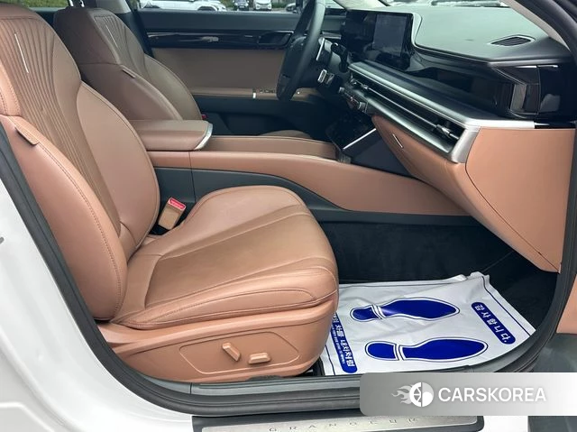 Hyundai Grandeur (GN7) id 4700505 из Кореи 10