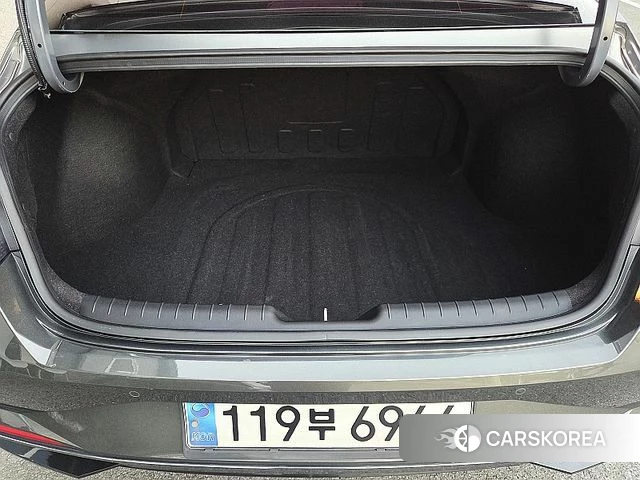 Hyundai Avante Hybrid (CN7) id 5053834 из Кореи 10