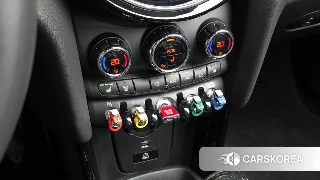 Mini Cooper S Convertible id 4941490 из Кореи 10