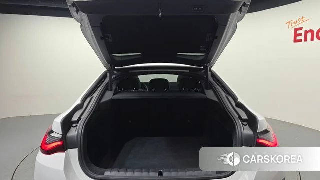 BMW i4 id 5027045 из Кореи 10