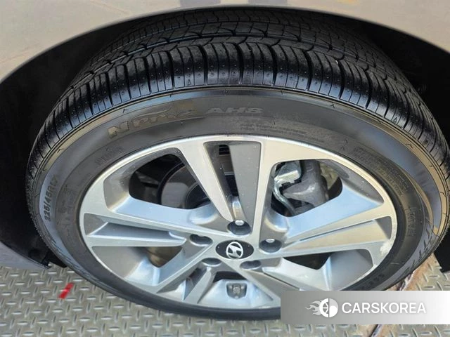 Hyundai Avante AD id 5000809 из Кореи 10